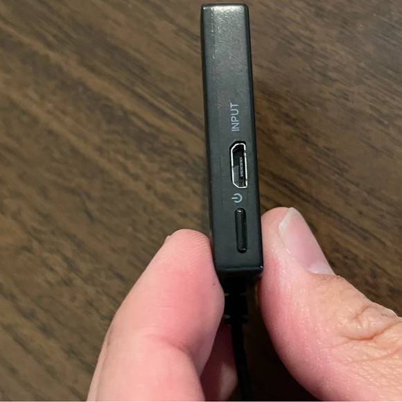 Aluratek - iStream Universal Bluetooth Audio Receiver - Black - Picture 3 of 4